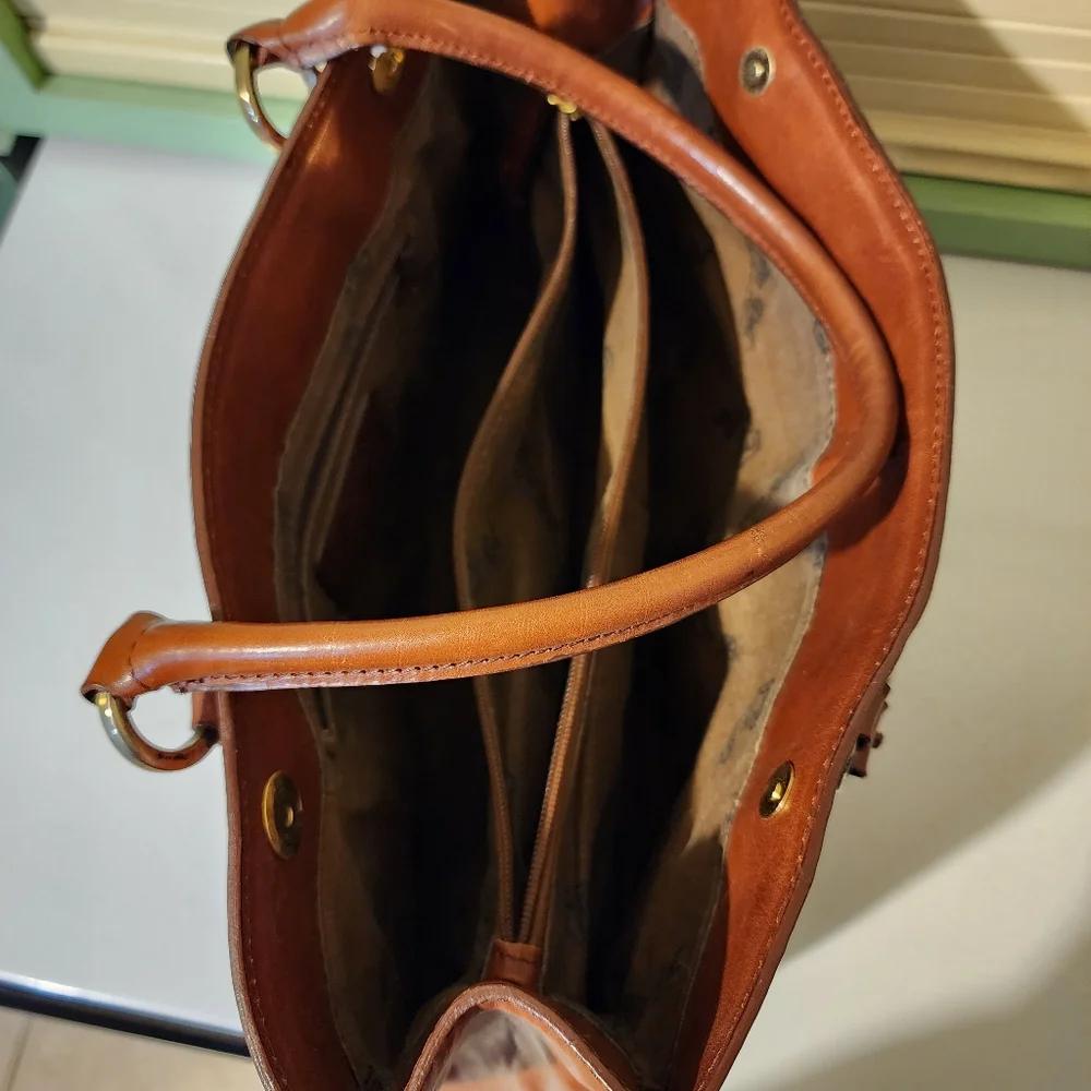 Valentina leather purse